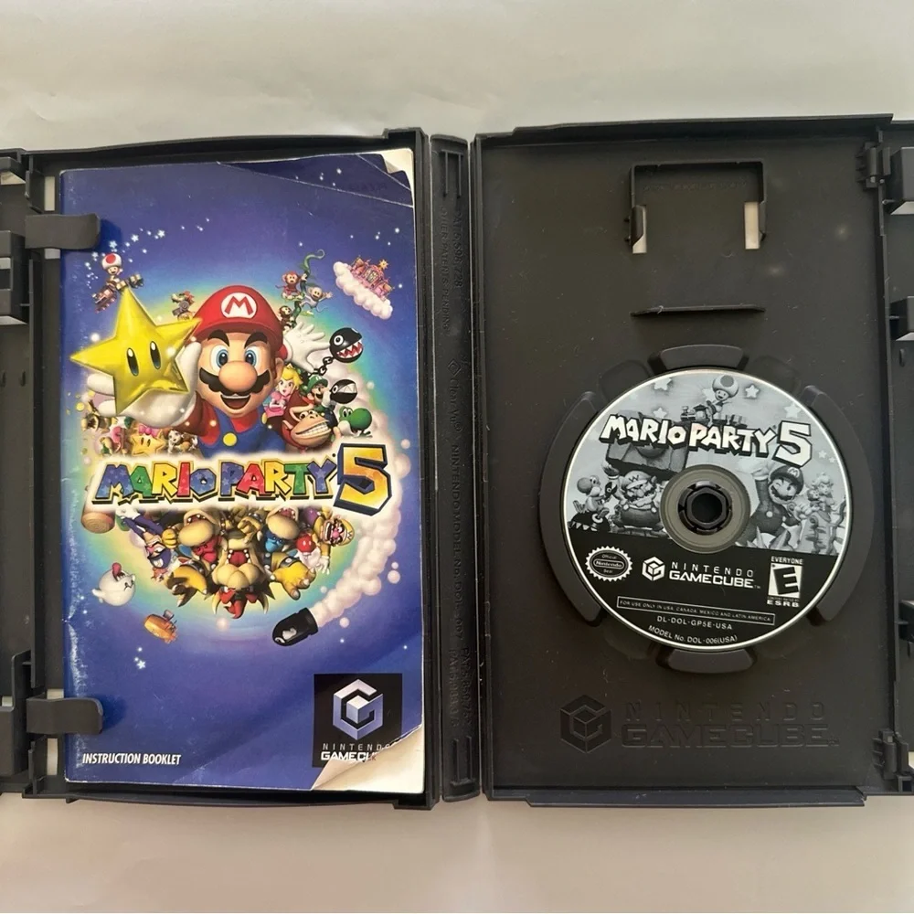 Nintendo GameCube Mario Party 5 case, booklet, and disc